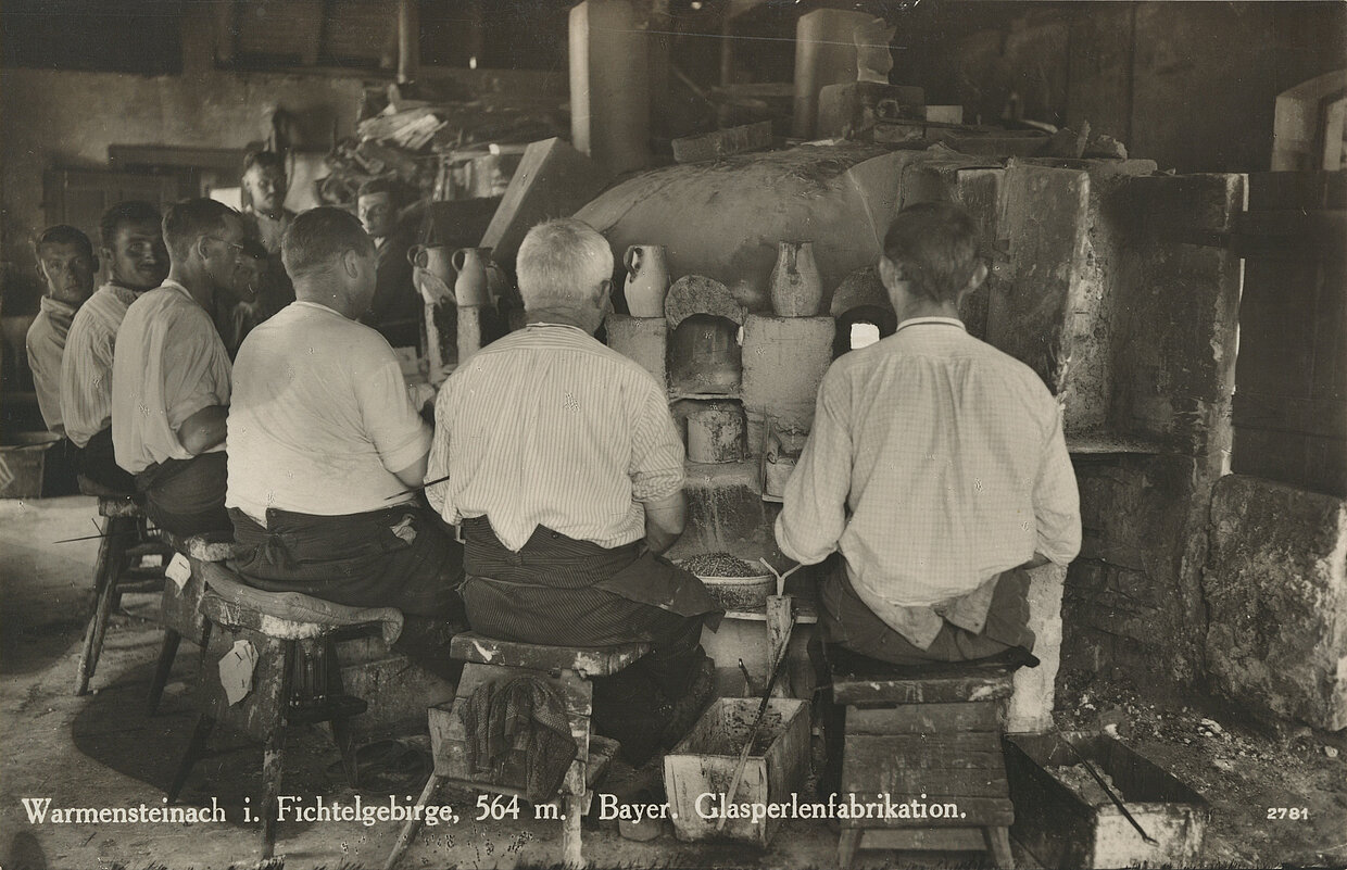 Glasperlenproduktion in Warmensteinach, Postkarte von 1905