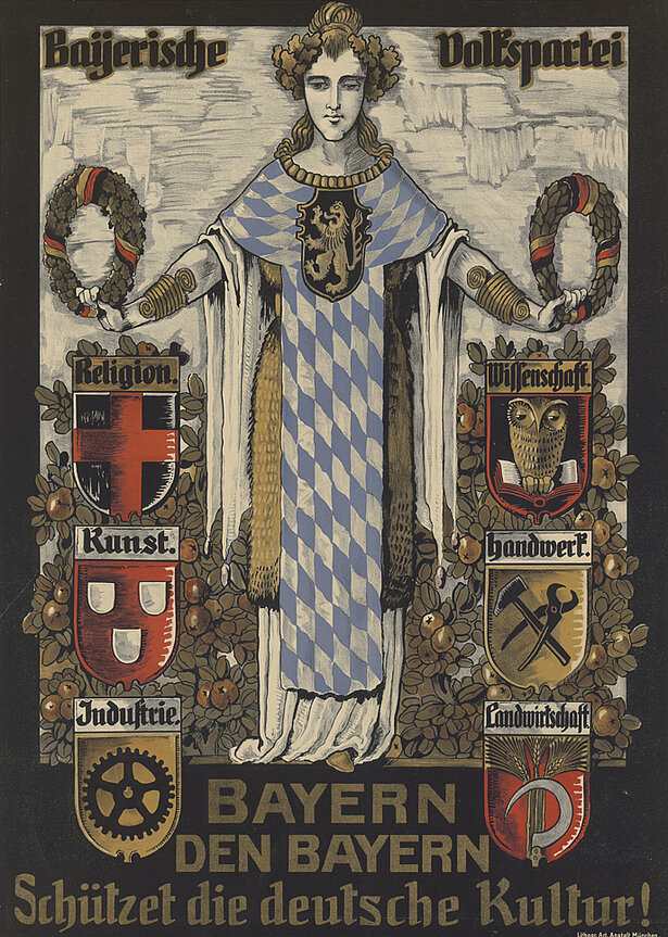 In der Mitte steht die Bavaria, gekleidet in ein Gewand mit den weiß-blauen Rauten der Wittelsbacher, in der Mitte der bayerische Löwe. Auf ihrem Haupt trägt sie einen Kranz aus Eichenblättern. In ihren ausgestreckten Armen hält sie Kränze, die mit einem schwarz-rot-goldenen Band umwunden sind. Bayern sieht sich als ein Teil Deutschlands. Durch die übergroße Bavaria wird das Bayerische auf dem Plakat hervorgehoben. Links und rechts neben ihr sind zwei Säulen aus Wappen, die für Religion, Kunst, Industrie, Wissenschaft, Handwerk und die Landwirtschaft stehen. Deutlich werden die Bayern als Wähler angesprochen. Die BVP verspricht, trotz der politischen Umwälzungen, die angesprochenen Bereiche zu schützen und zu bewahren.