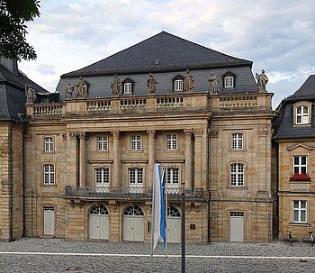Das Opern-Haus von der Stadt Bayreuth.