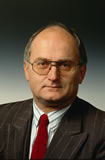 Dr. Hans Hartl