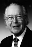Dr. Ekkehard Schumann