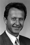 Dr. Siegfried  Naser